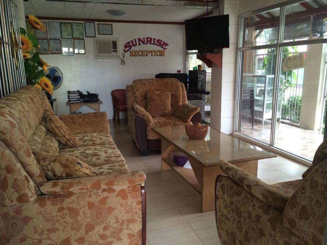 Sunrise Apartelle Olongapo Exterior photo