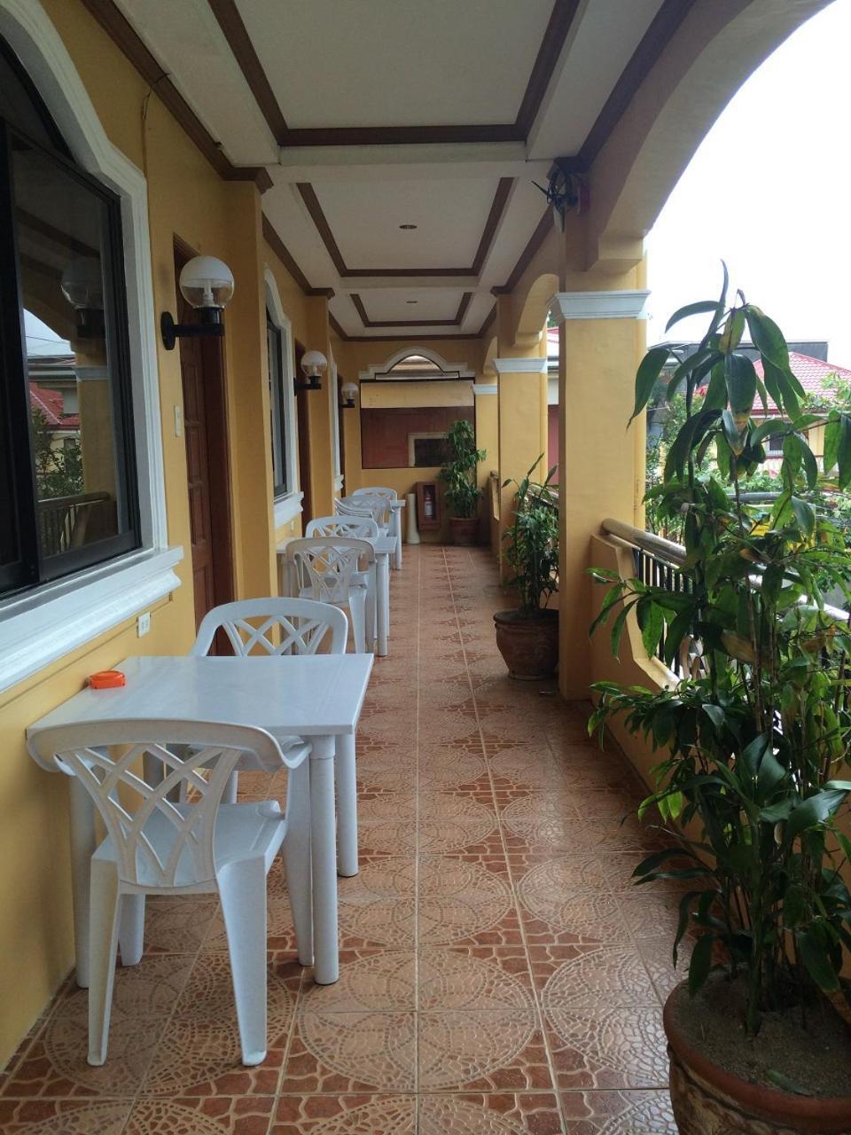Sunrise Apartelle Olongapo Exterior photo
