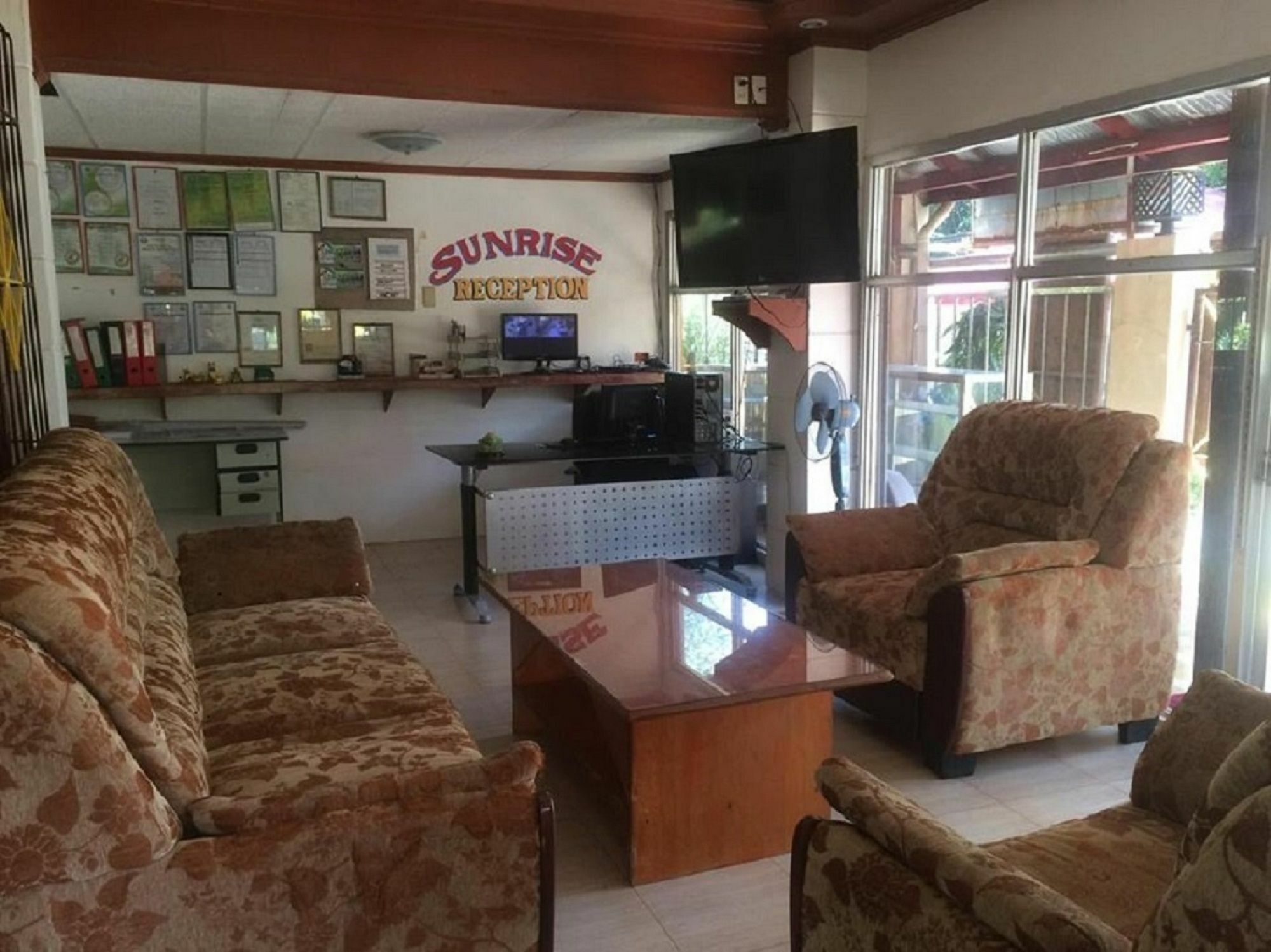 Sunrise Apartelle Olongapo Exterior photo
